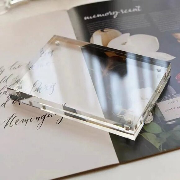 Acrylic Magnetic Photo Frame Wedding Gift Souvenir - Picture 3 of 6